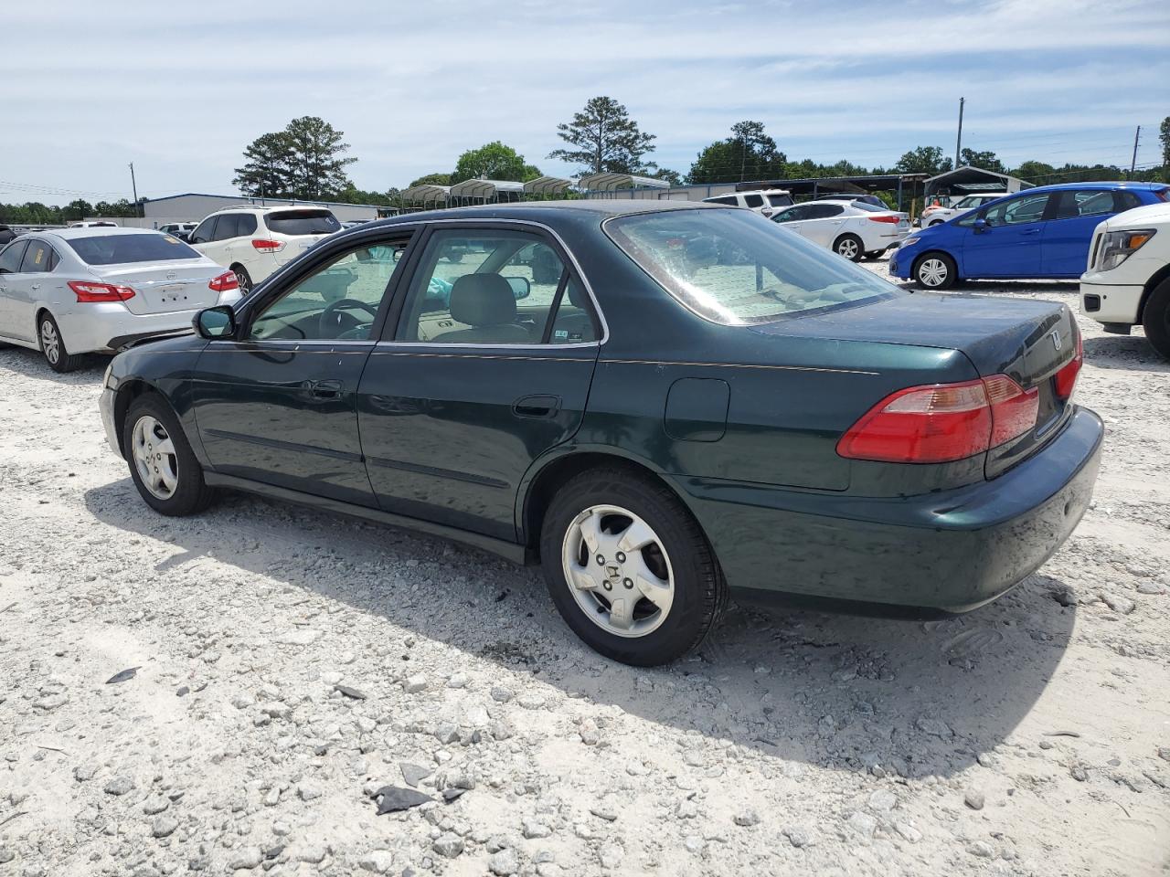 1HGCG5660YA051913 2000 Honda Accord Ex