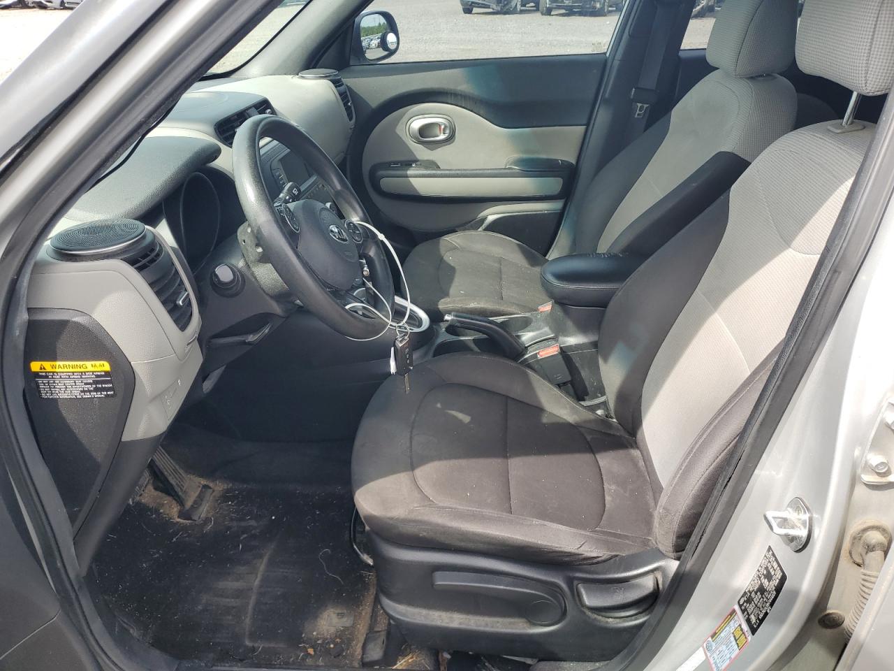 KNDJN2A28H7444828 2017 Kia Soul