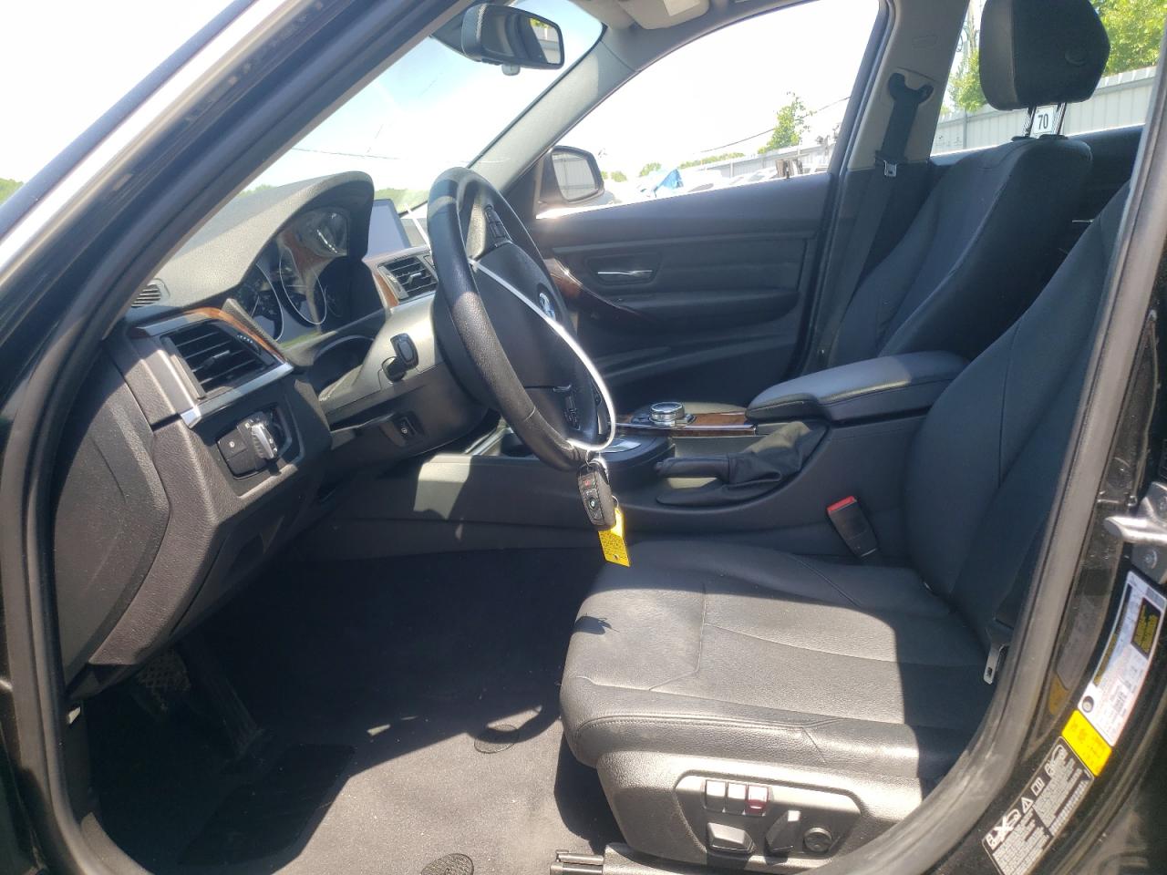 WBA3B9G59FNR93665 2015 BMW 335 Xi