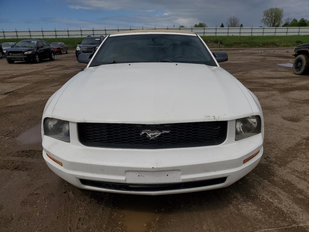 1ZVFT84N255200746 2005 Ford Mustang