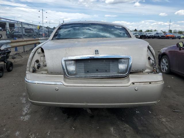 2003 Lincoln Town Car Signature VIN: 1LNHM82W73Y621065 Lot: 54929224