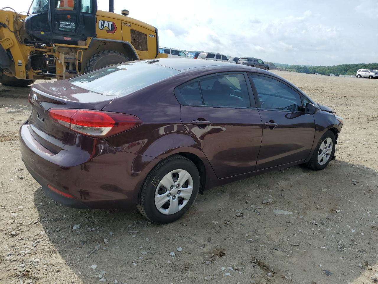 2017 Kia Forte Lx vin: 3KPFK4A7XHE118261