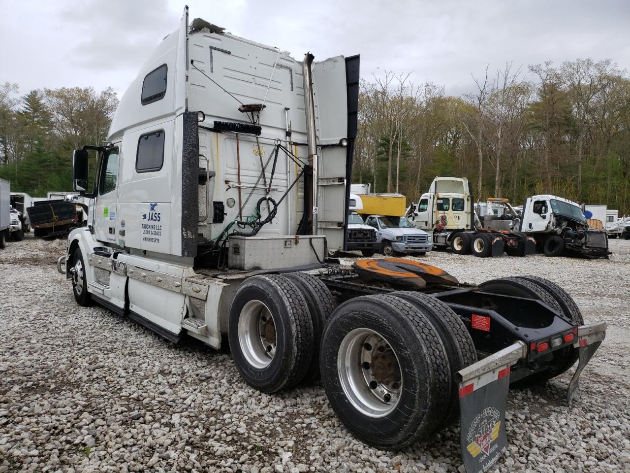 4V4NC9EJ1GN955975 2016 Volvo Vn Vnl