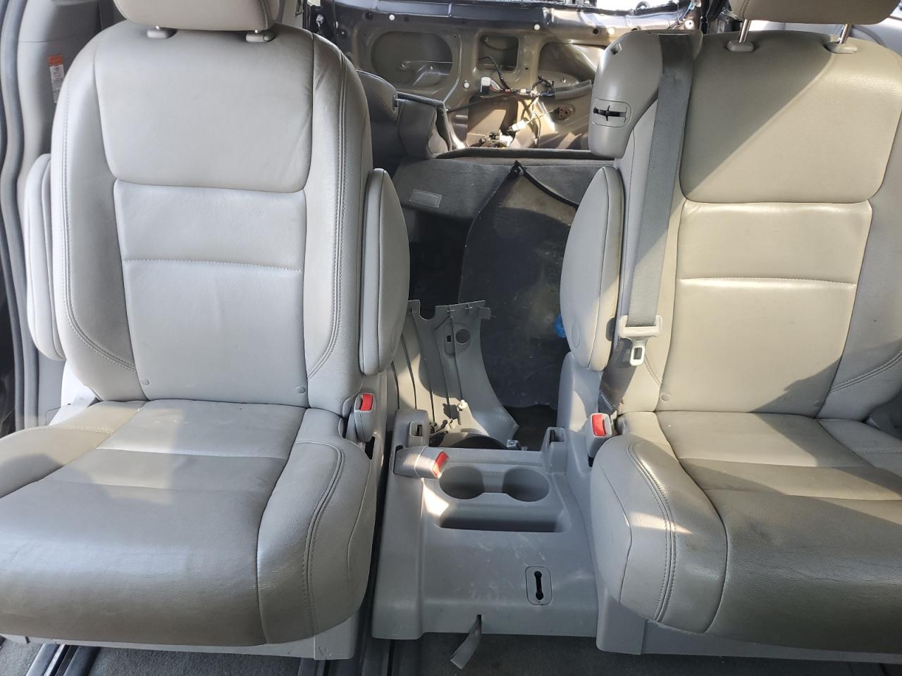 5TDYK3DC0FS628729 2015 Toyota Sienna Xle