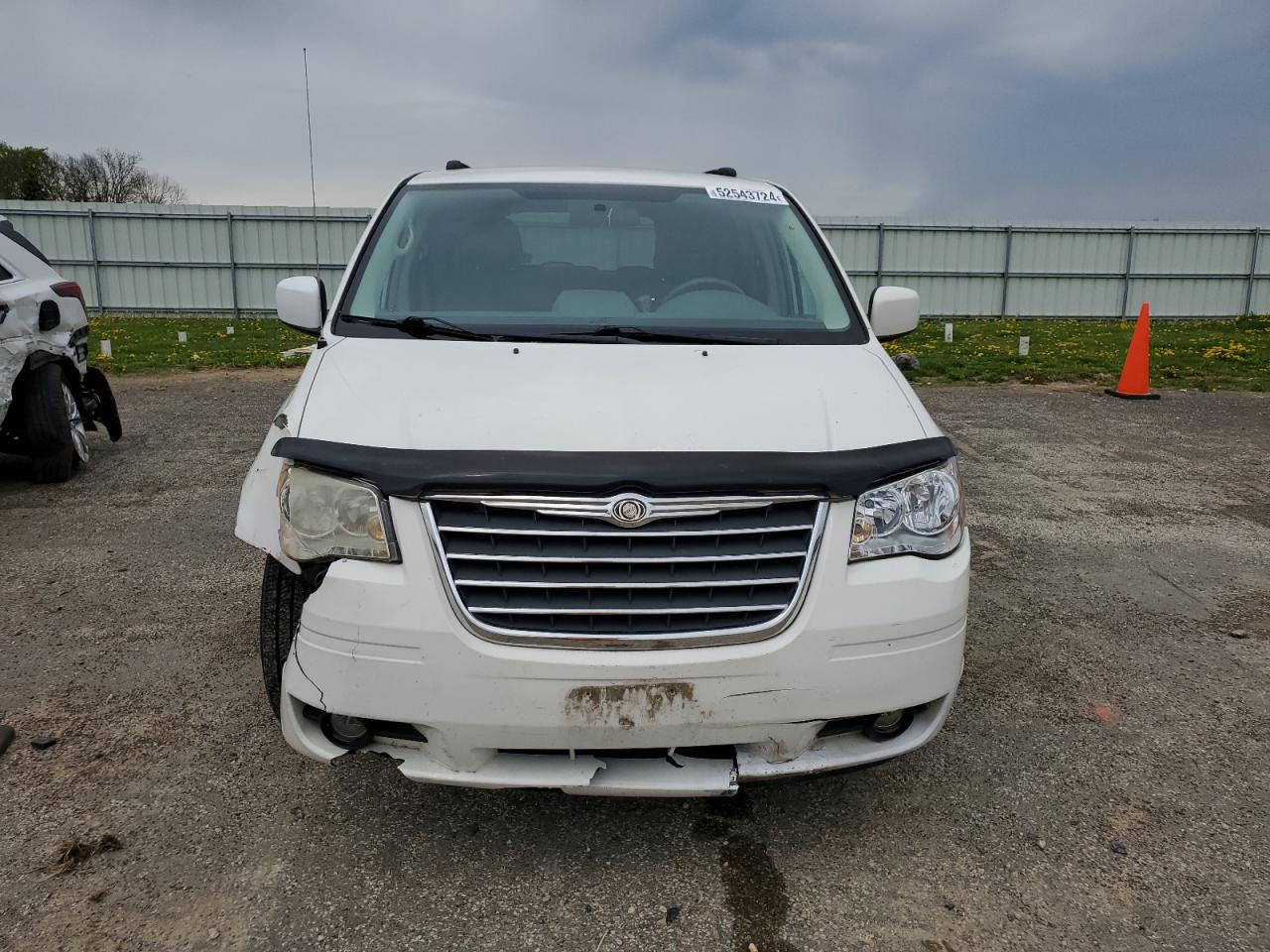 2A4RR5D18AR492629 2010 Chrysler Town & Country Touring