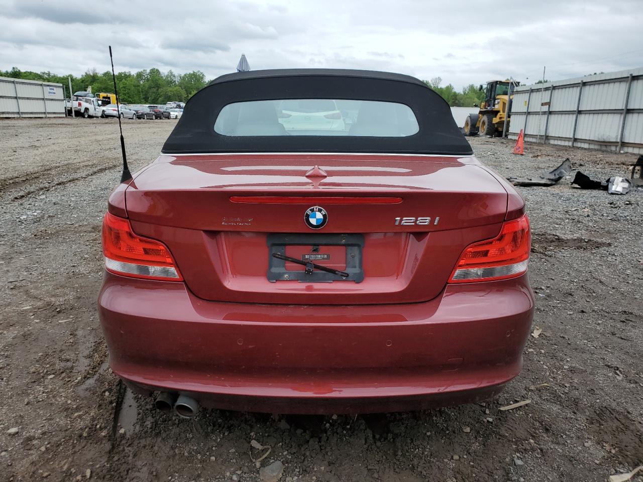 WBAUN1C53CVR00279 2012 BMW 128 I