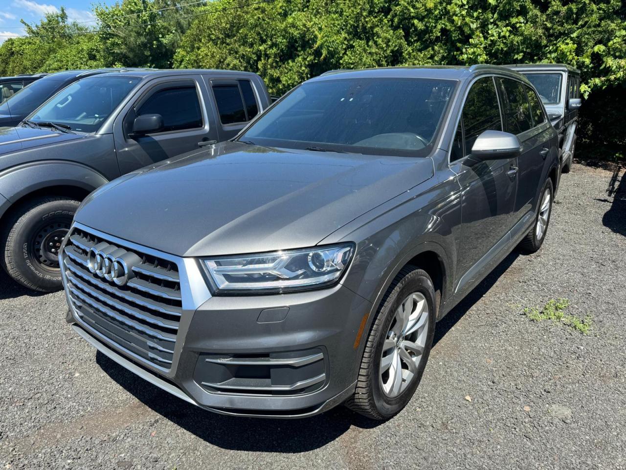 WA1AHAF79HD041328 2017 Audi Q7 Premium