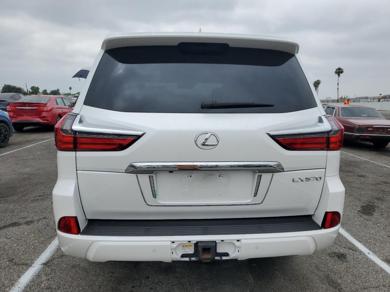 JTJHY7AX3K4295538 2019 Lexus Lx 570