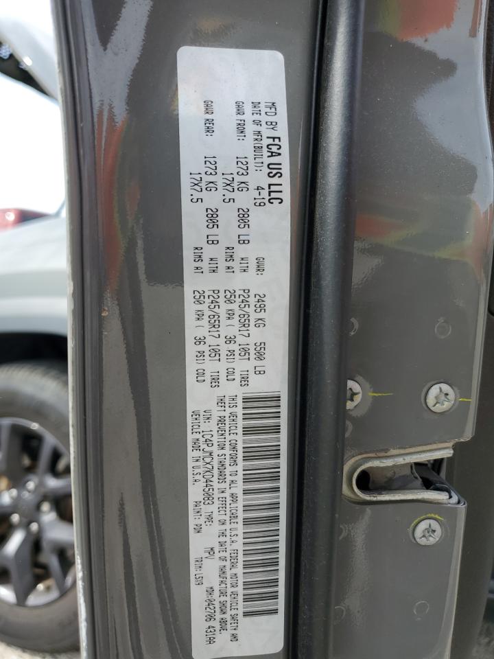 1C4PJMCX7KD445083 2019 Jeep Cherokee Latitude