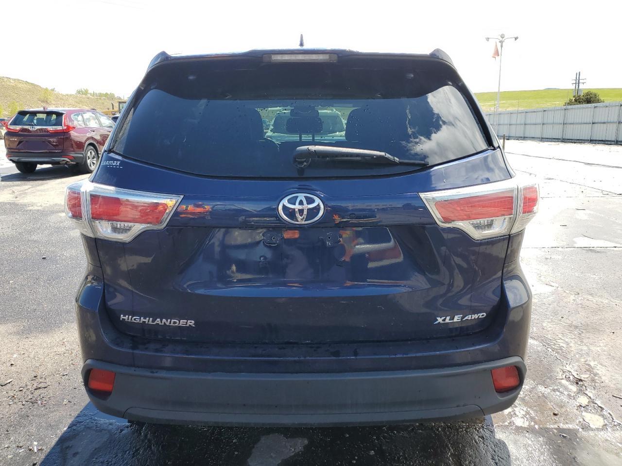 2016 Toyota Highlander Xle vin: 5TDJKRFH4GS335642