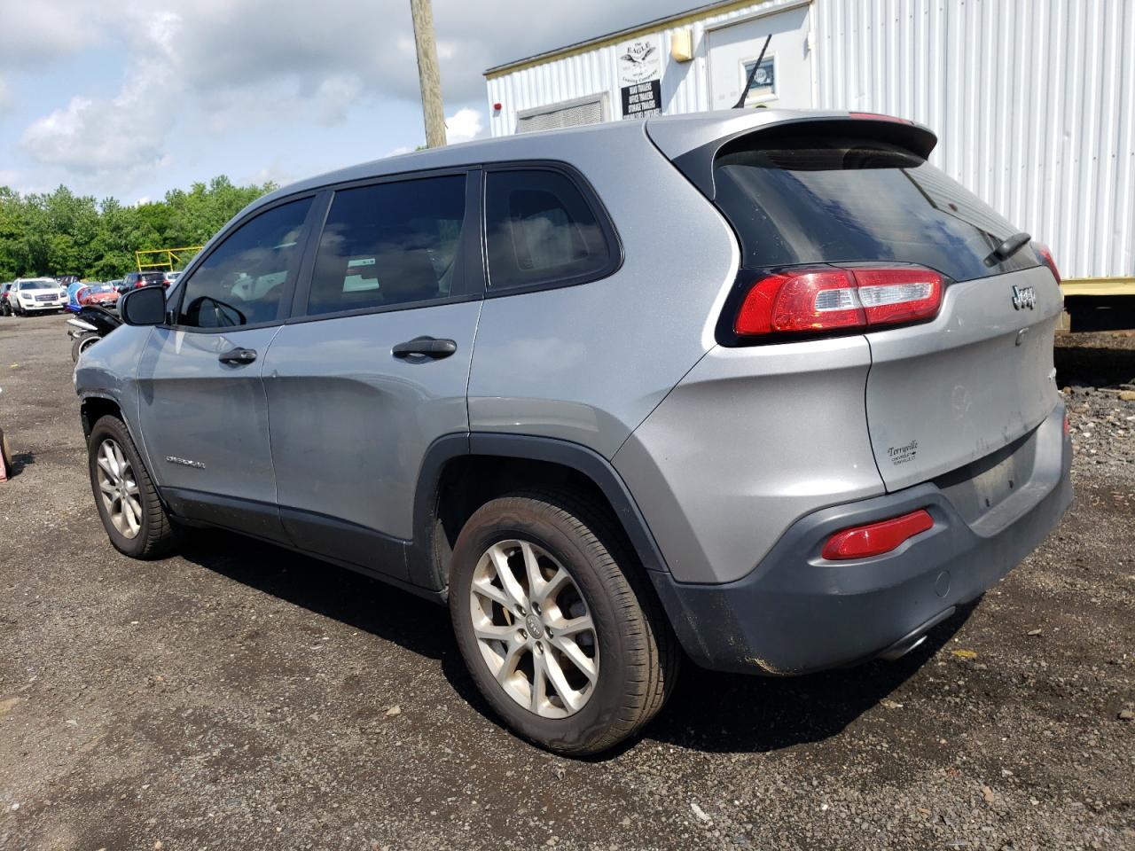 2015 Jeep Cherokee Sport vin: 1C4PJLAB8FW553983