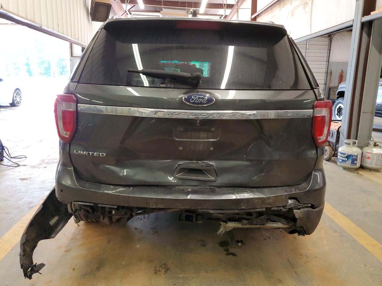 1FM5K8F81HGA53963 2017 Ford Explorer Limited