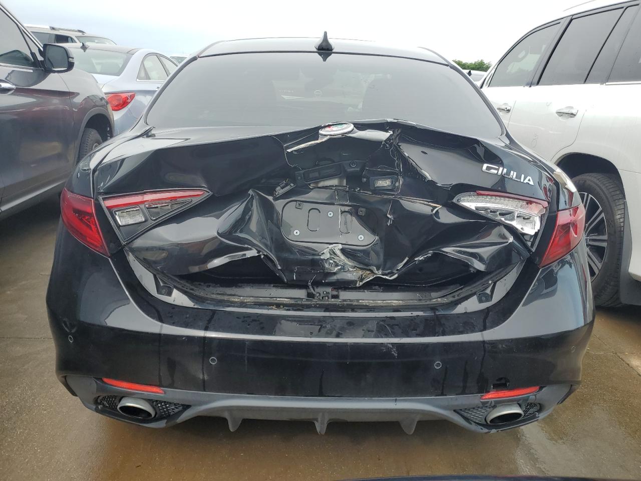 ZARFAECN6J7576895 2018 Alfa Romeo Giulia Ti