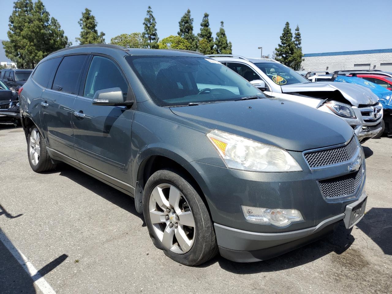 1GNLVFED8AJ220938 2010 Chevrolet Traverse Lt