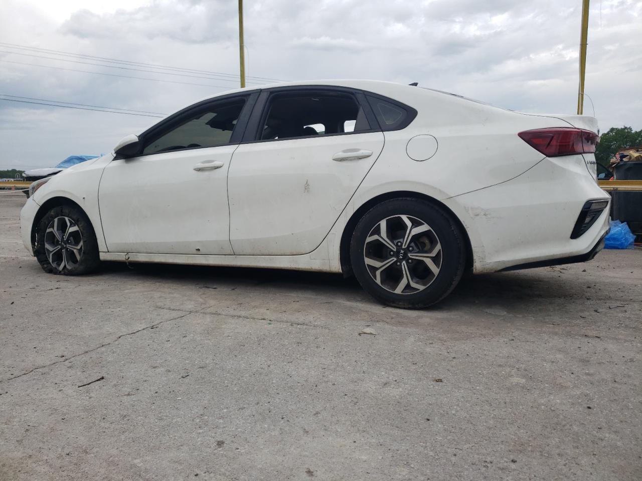 3KPF24AD3KE056828 2019 Kia Forte Fe