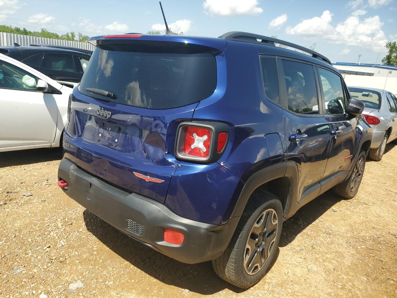 ZACCJBCTXGPE32689 2016 Jeep Renegade Trailhawk