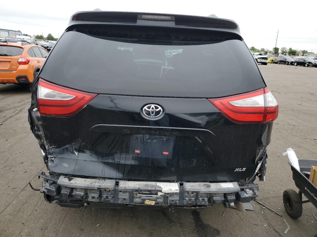 5TDYZ3DC9HS834288 2017 Toyota Sienna Xle