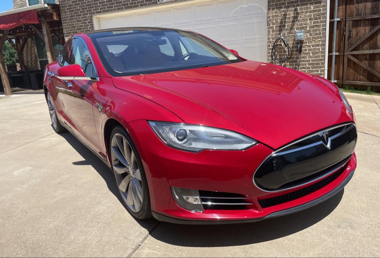 2013 Tesla Model S vin: 5YJSA1AG9DFP08925