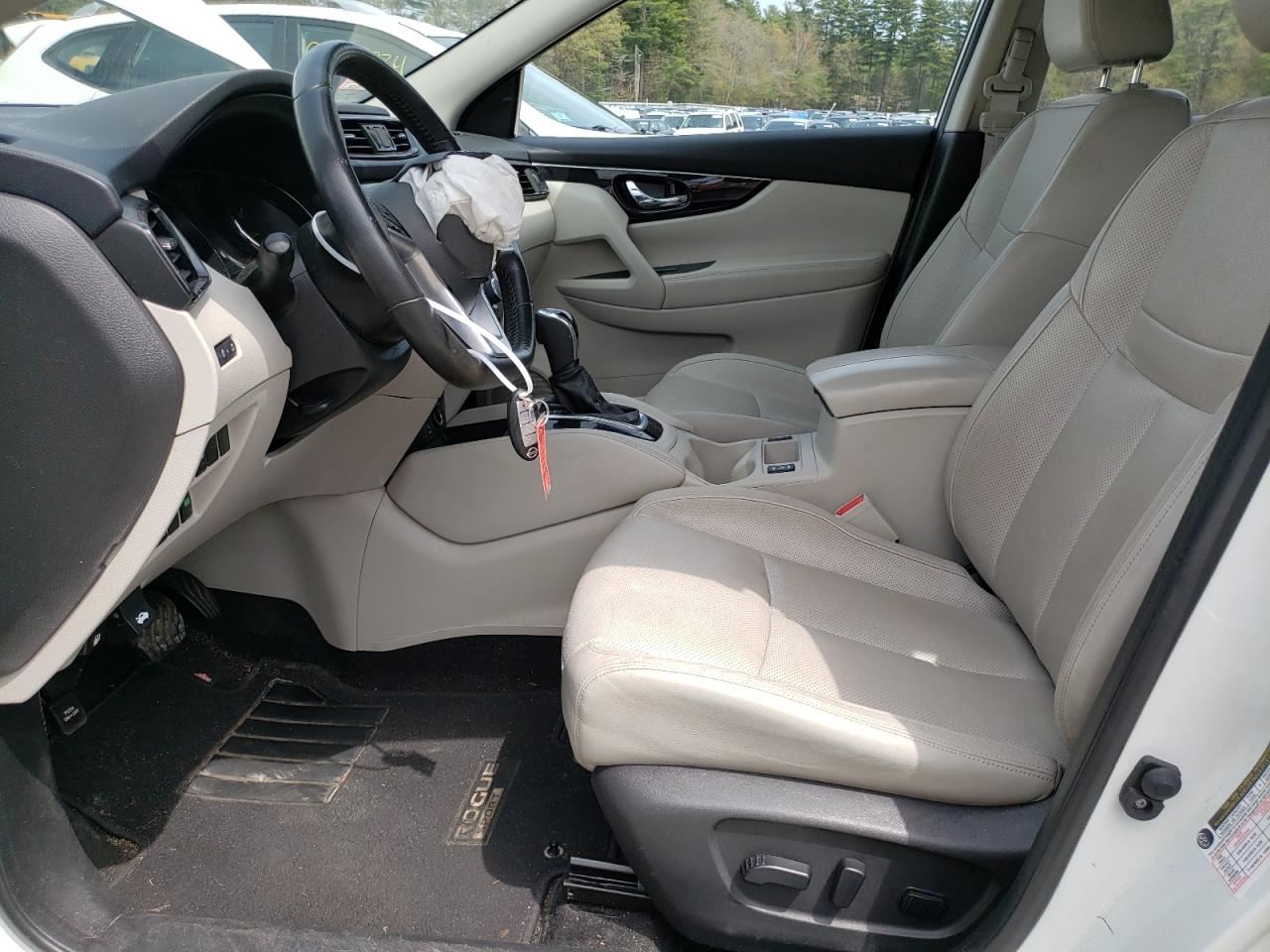 JN1BJ1CR8JW202558 NISSAN ROGUE 2018