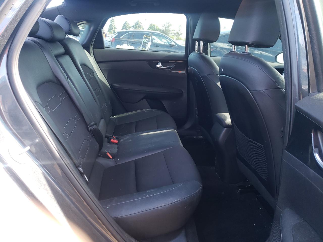 3KPF54AD4NE432092 2022 Kia Forte Gt Line