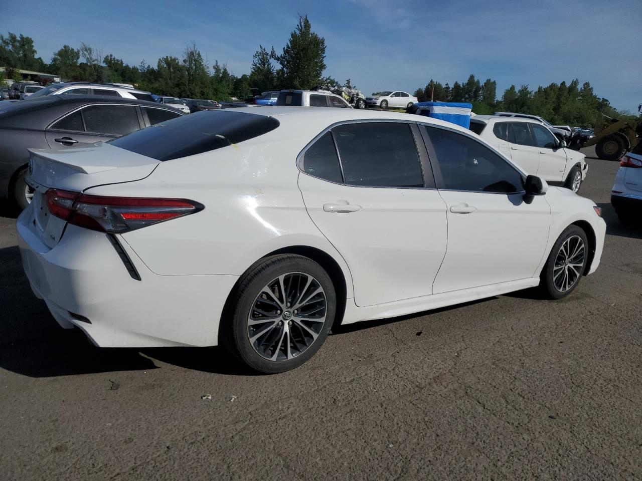 4T1B11HK7JU518680 2018 Toyota Camry L