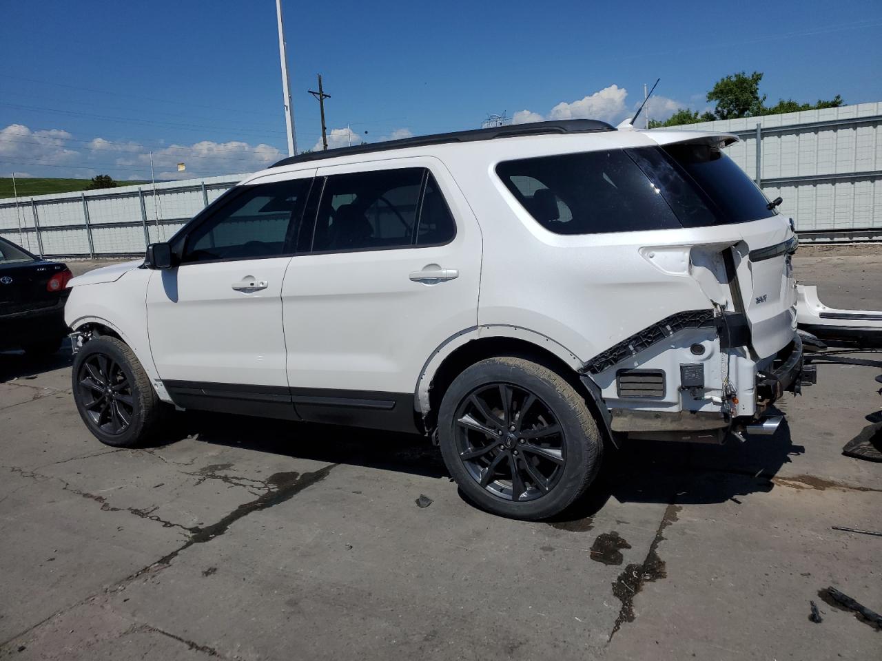 2018 Ford Explorer Xlt vin: 1FM5K8D86JGC93616