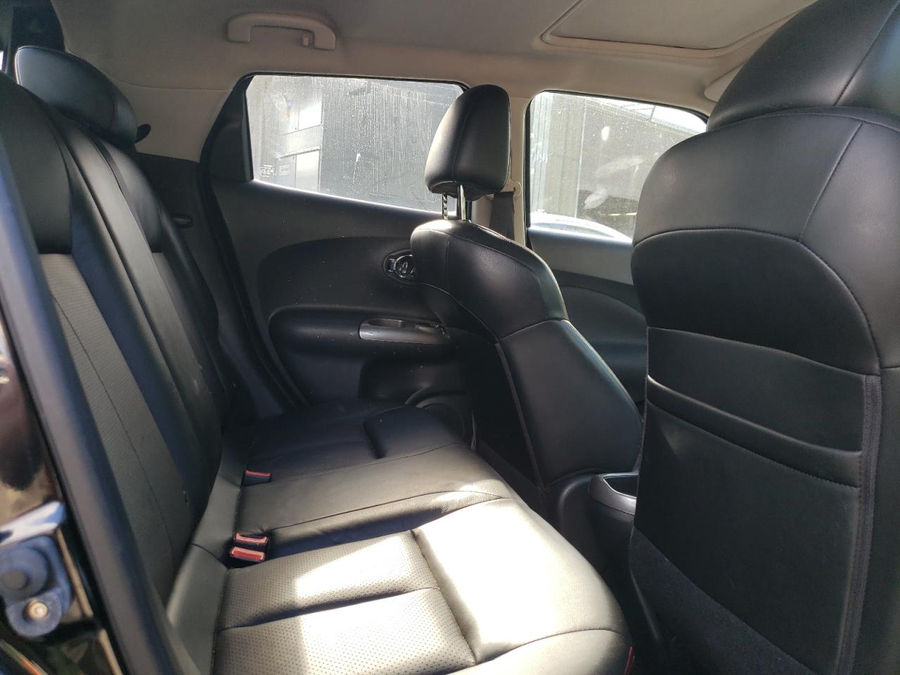 JN8AF5MV8BT025210 2011 Nissan Juke S