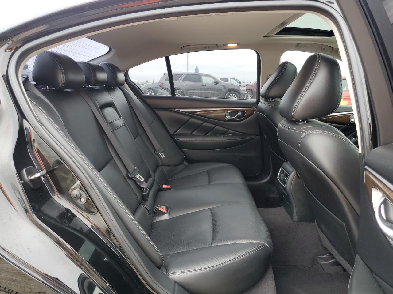 JN1EV7AP0JM352925 2018 Infiniti Q50 Luxe