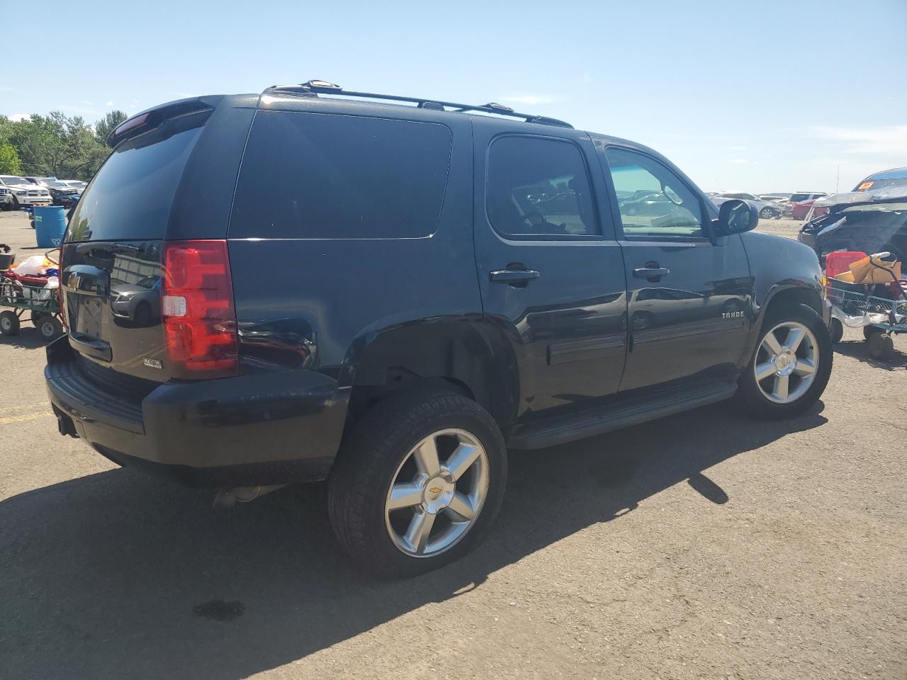 1GNSKAE04BR376191 2011 Chevrolet Tahoe K1500 Ls