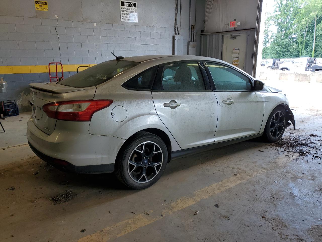 1FAHP3F29CL407851 2012 Ford Focus Se