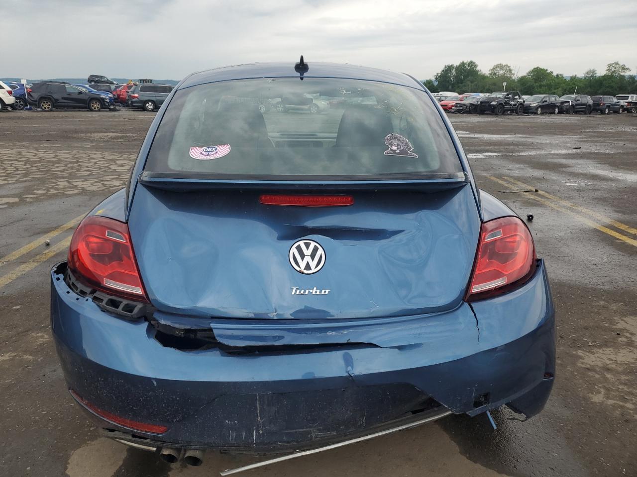 3VWFD7AT3JM703829 2018 Volkswagen Beetle S