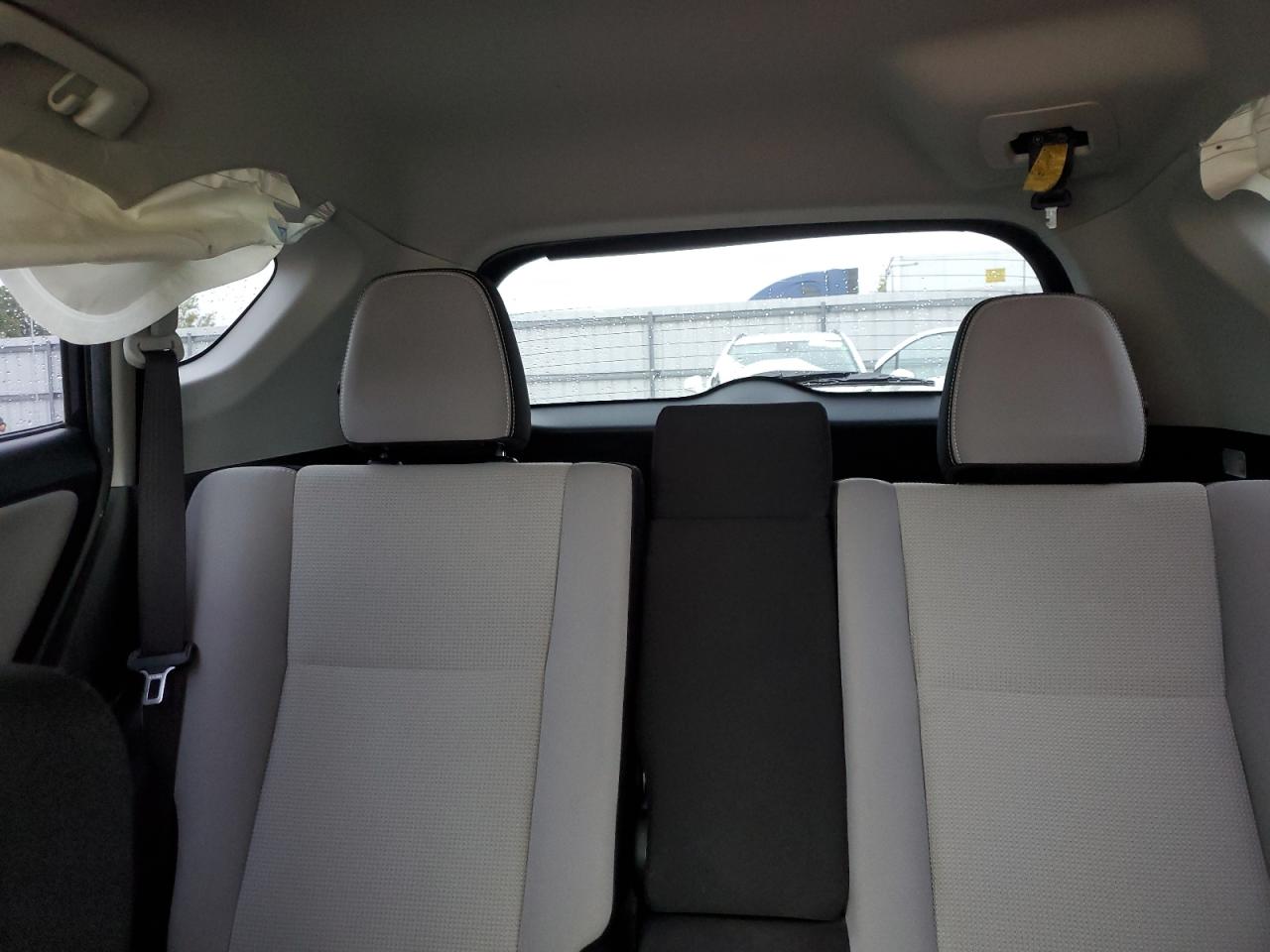 JTMWFREV6HJ106315 2017 Toyota Rav4 Xle