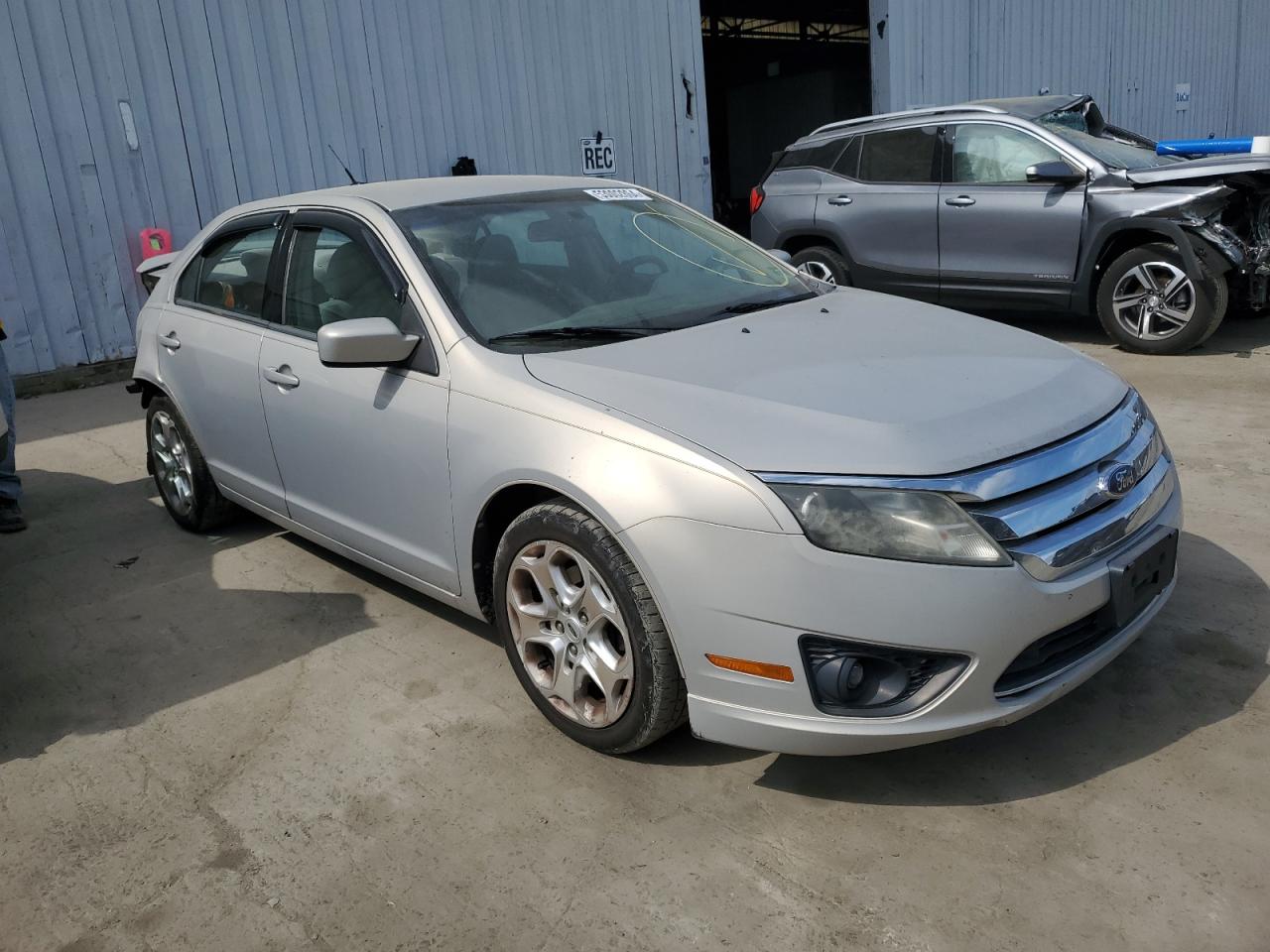 3FAHP0HA0AR148264 2010 Ford Fusion Se