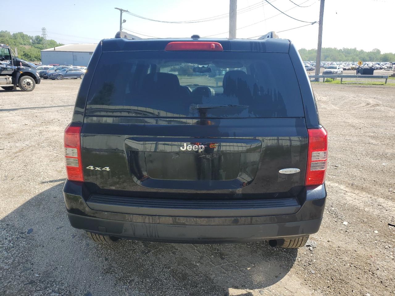 1C4NJRFB6ED911143 2014 Jeep Patriot Latitude