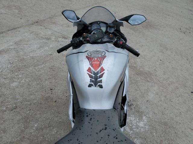 2018 YAMAHA YZFR6 JYARJ28E2JA003067