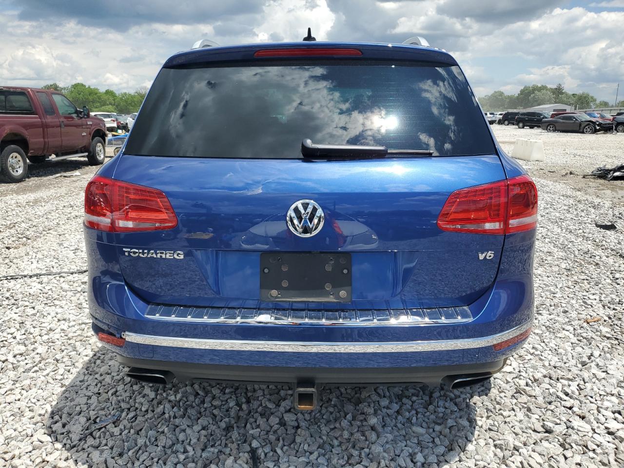 WVGEF9BPXGD010679 2016 Volkswagen Touareg Sport