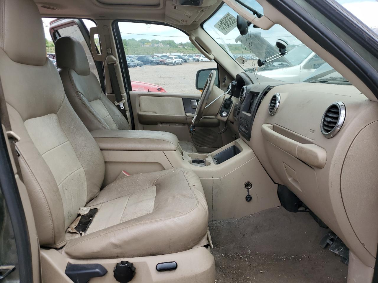 1FMFU18L94LA61933 2004 Ford Expedition Eddie Bauer