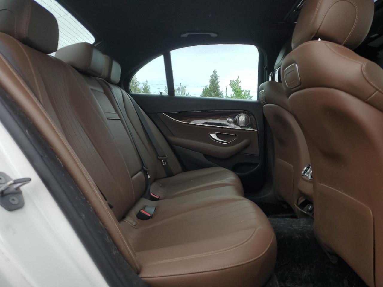 WDDZF4JB5JA372691 2018 Mercedes-Benz E 300