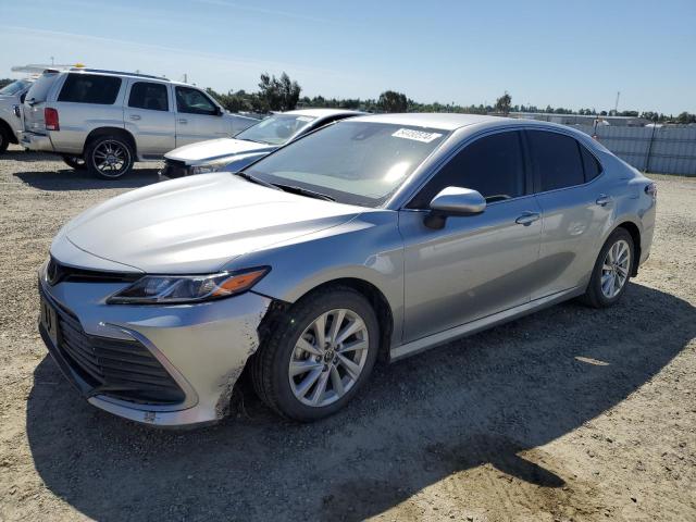 2022 Toyota Camry, LE