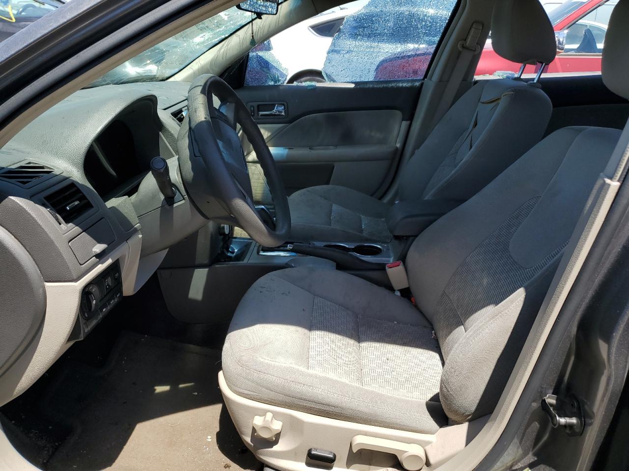 3FAHP0HA6AR115379 2010 Ford Fusion Se