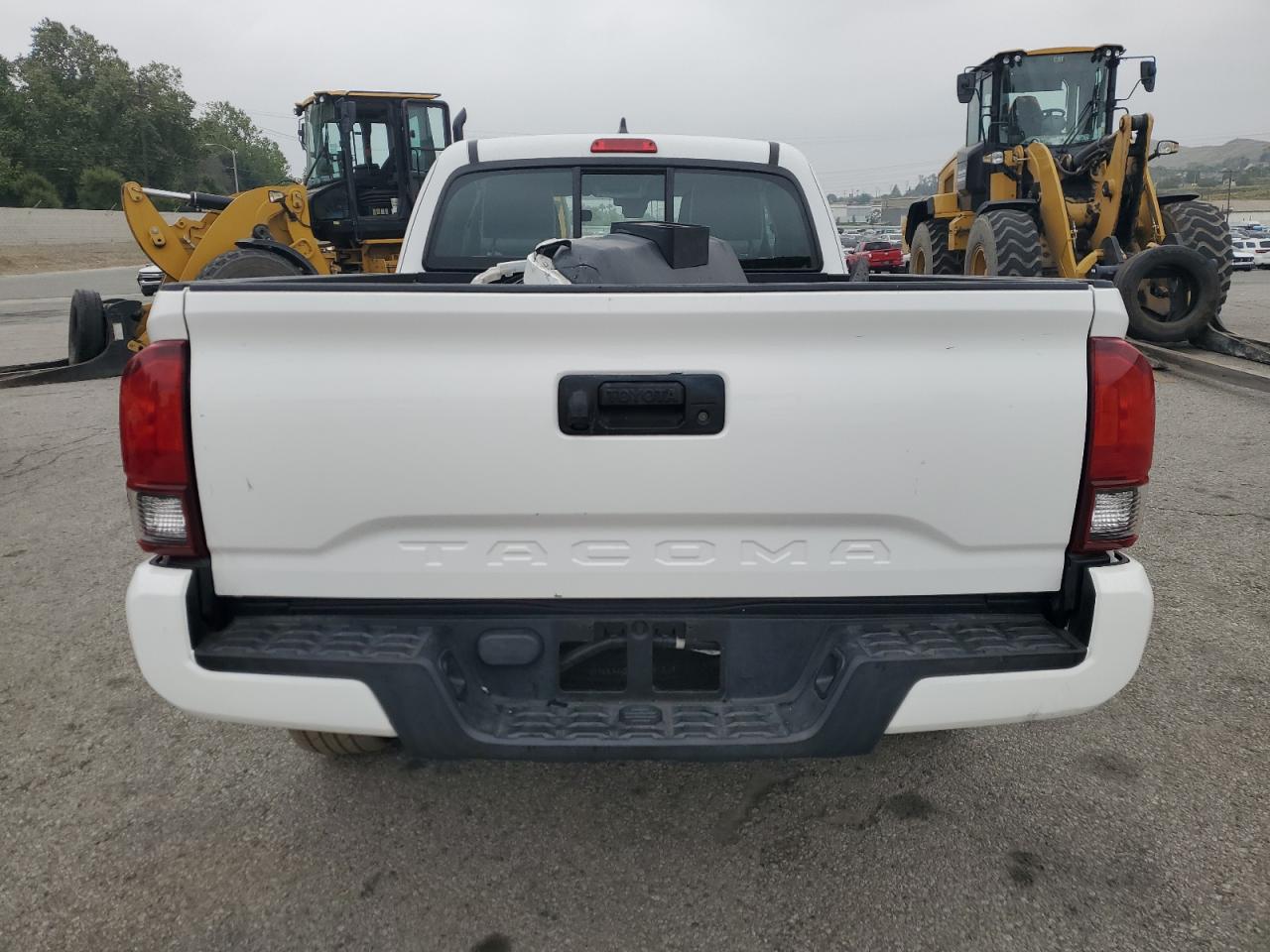 5TFRX5GN9JX104836 2018 Toyota Tacoma Access Cab