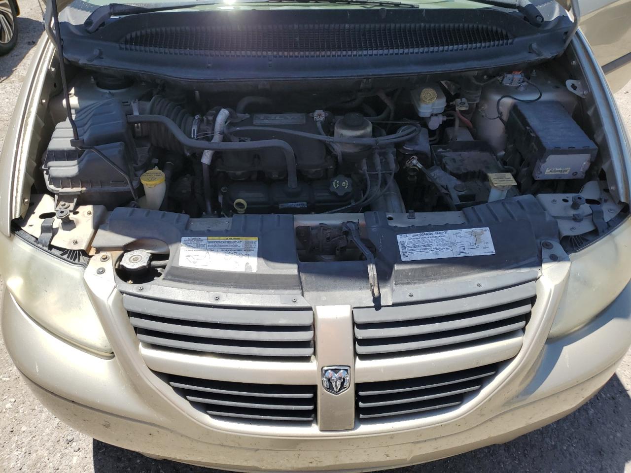 1D4GP24R75B221057 2005 Dodge Grand Caravan Se