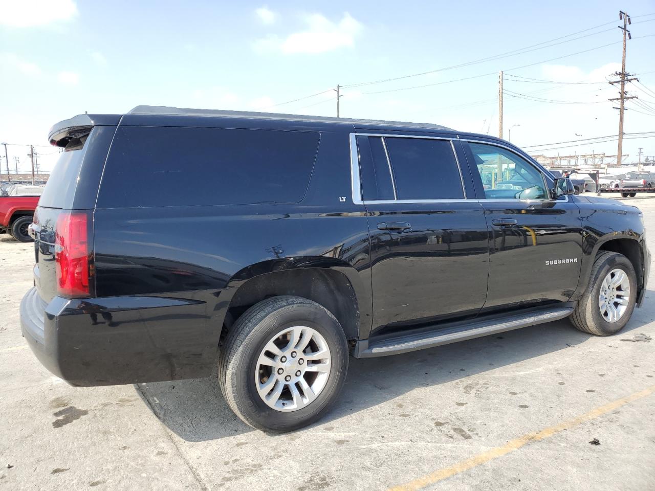 1GNSCHKC3JR233543 2018 Chevrolet Suburban Lt