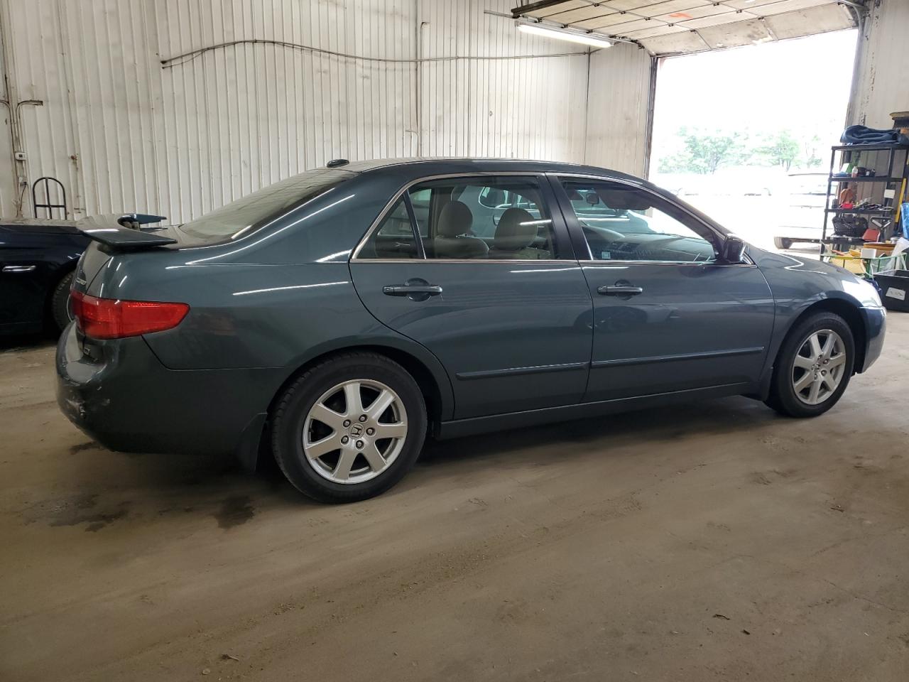 1HGCM66565A032509 2005 Honda Accord Ex