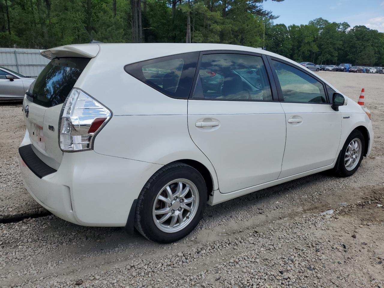 JTDZN3EU1D3193866 2013 Toyota Prius V