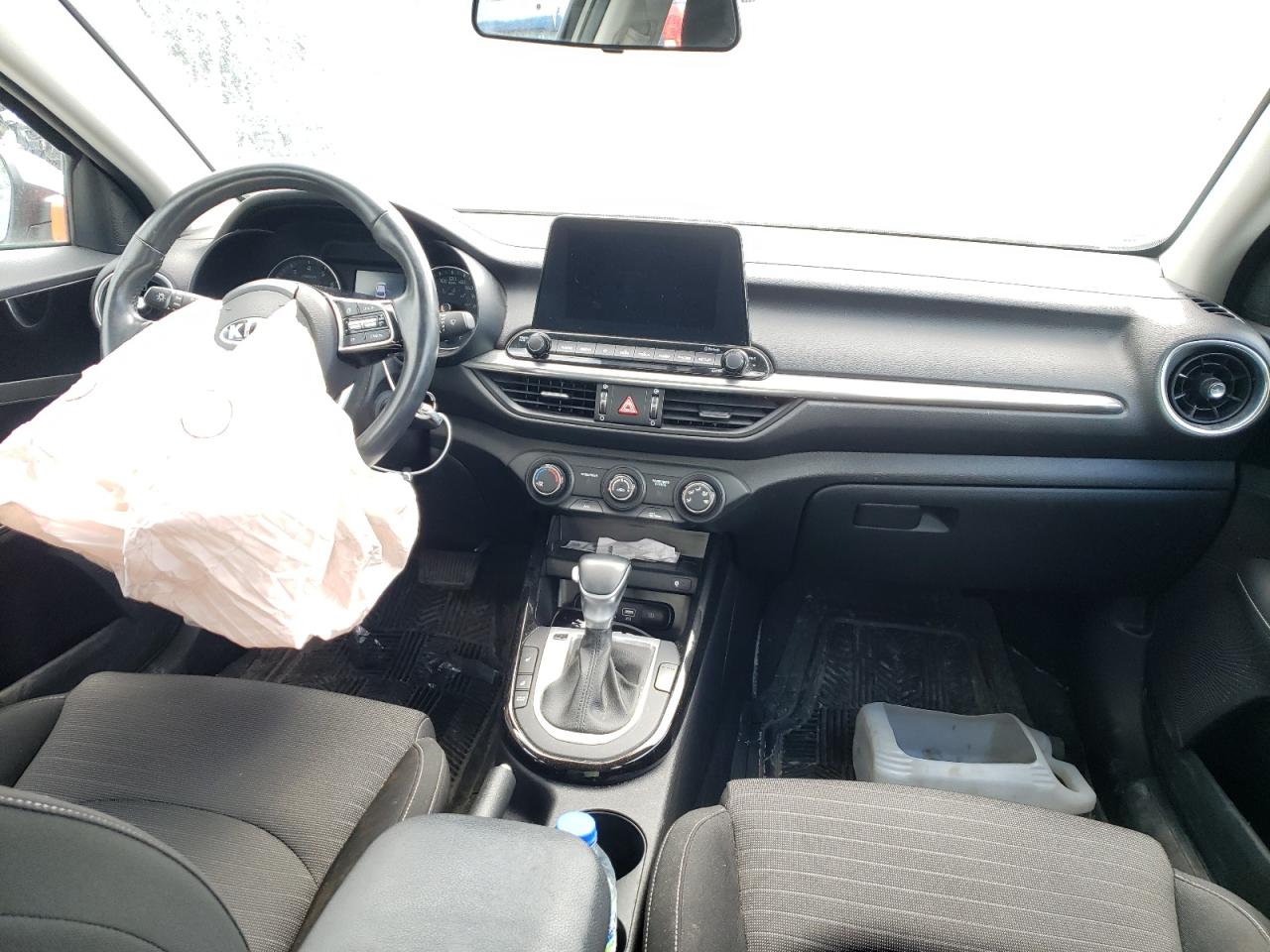 3KPF54AD6ME263840 2021 Kia Forte Ex