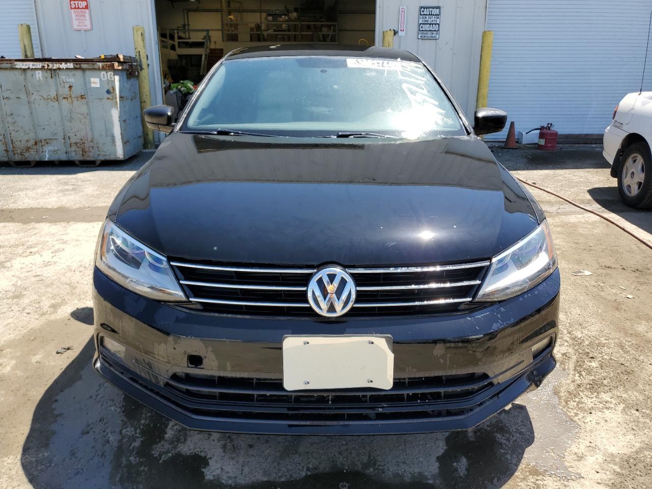 3VWB17AJ7GM392033 2016 Volkswagen Jetta Sport