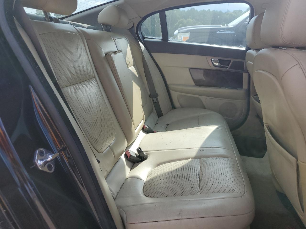 SAJWA0GB1ALR77728 2010 Jaguar Xf Premium