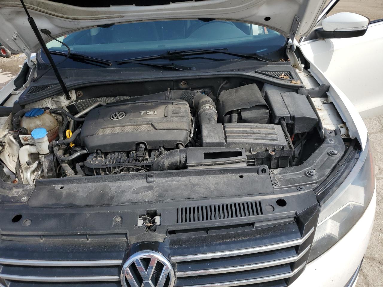 1VWAS7A38FC113571 2015 Volkswagen Passat S