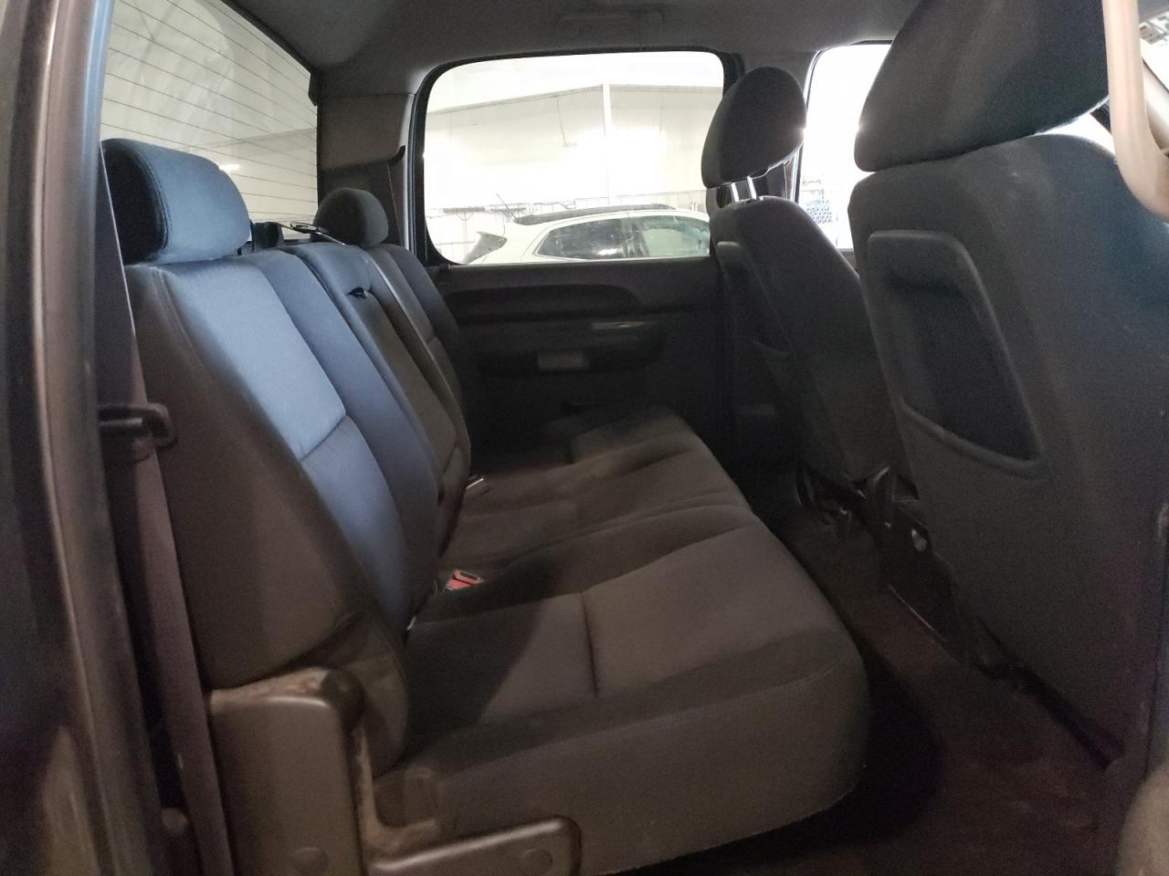 3GCPKSE38BG203336 2011 Chevrolet Silverado K1500 Lt